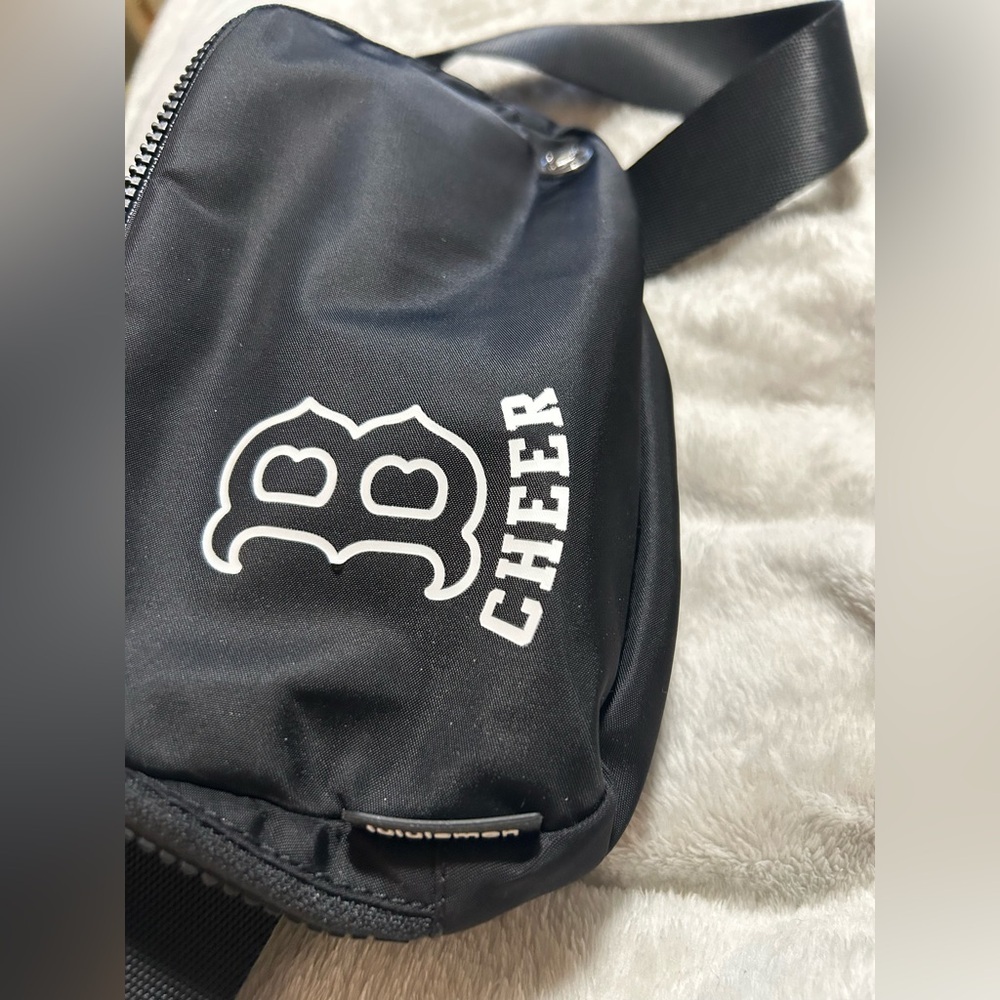 lululemon athletica Black Belt Bag - Picture 3 of 6